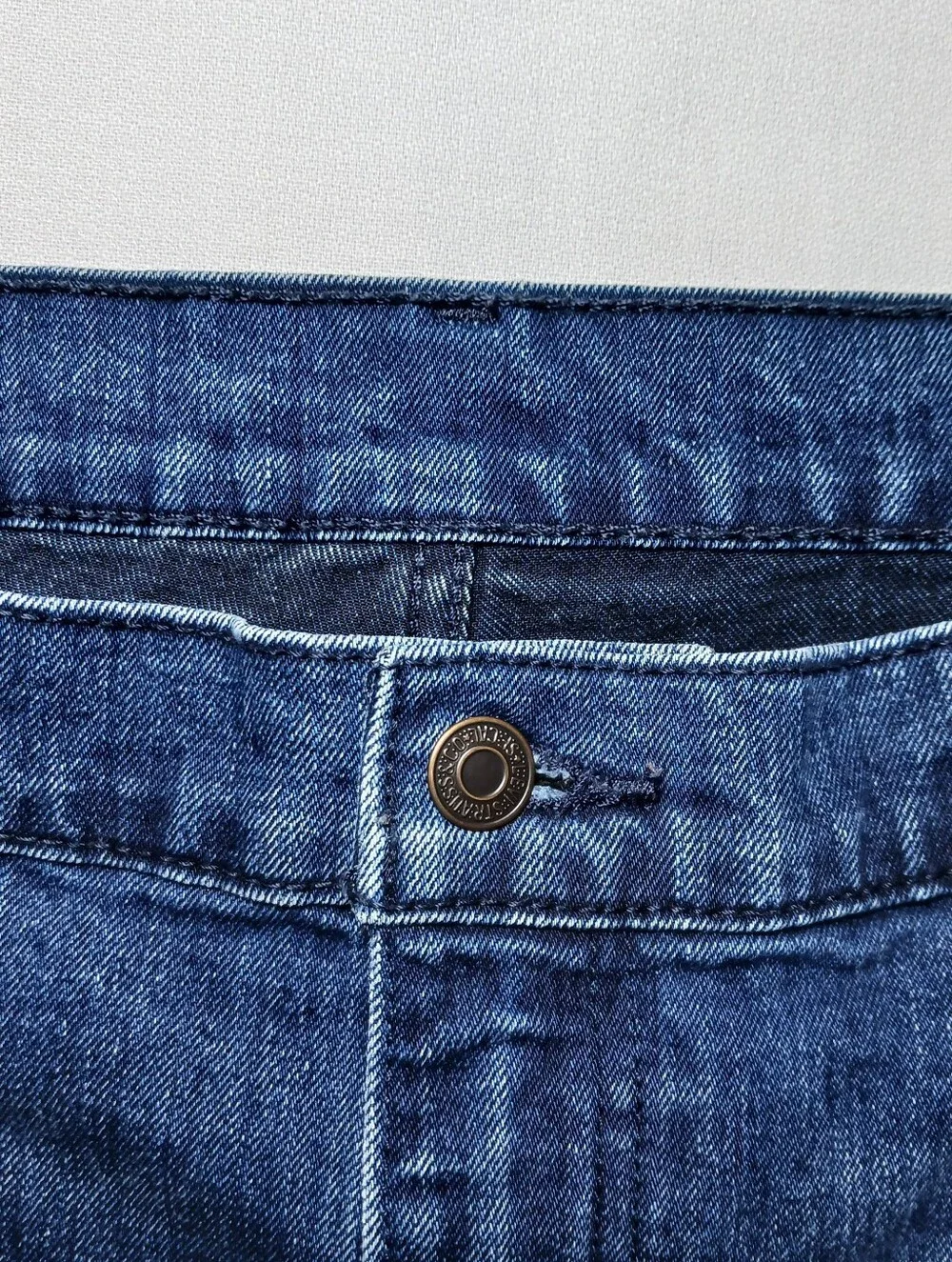 Levi's 550 Mens Relaxed Fit Tapered Leg Jeans 42X26 Dark Blue Wash Stretch Denim